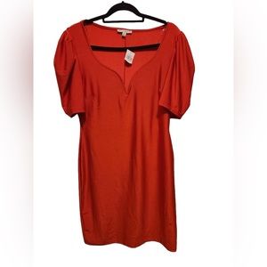 Red short sleeve dress